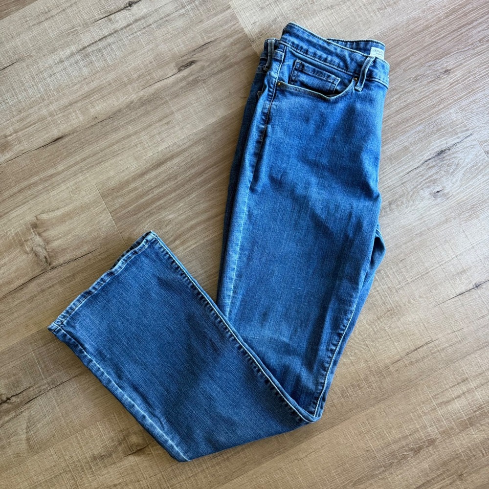 Levi Strauss Signature Gold Totally Shaping Bootcut Jeans Blue 14M W32 L32 - Picture 8 of 9